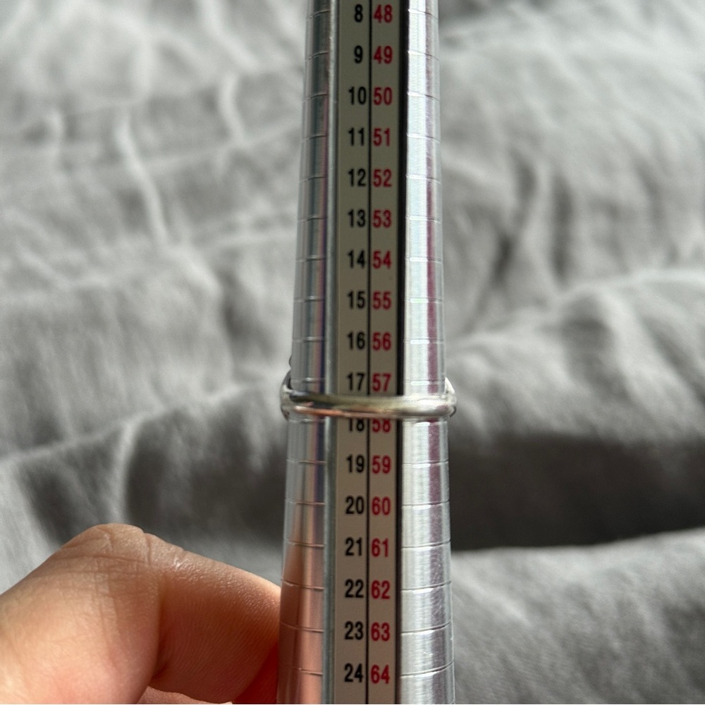 Silver Dot Design Oval Lapis Ring - image 5